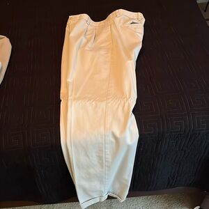 Lightly worn Izod khaki pants size 34/32